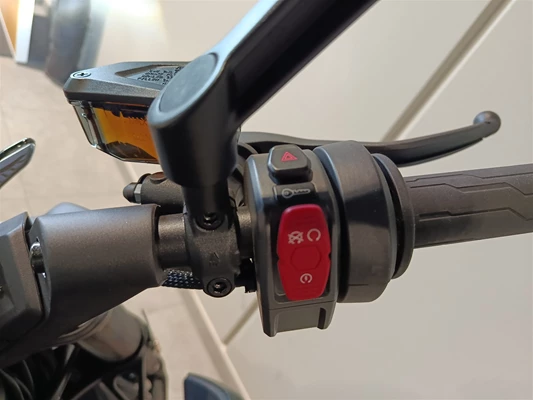 CFMOTO 800NK Advanced () - Bild 5