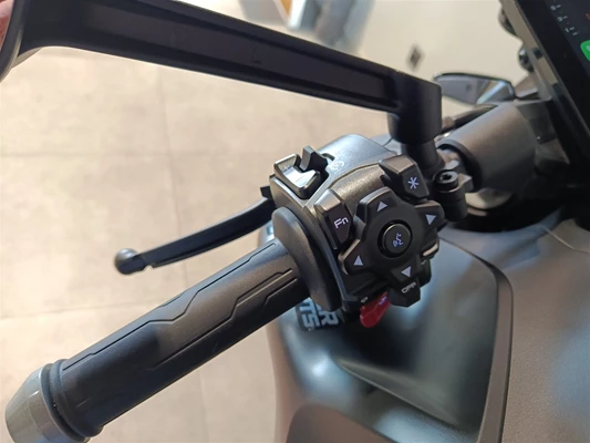 CFMOTO 800NK Advanced () - Bild 6