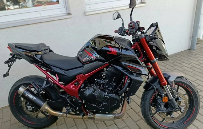 Honda CB750 Hornet