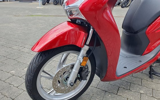 Gebrauchtmotorrad Honda SH125i - Bild 13