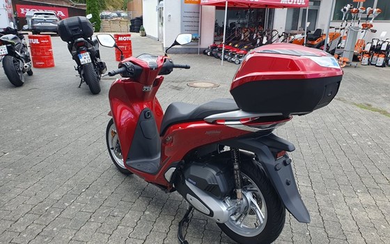 Gebrauchtmotorrad Honda SH125i - Bild 9