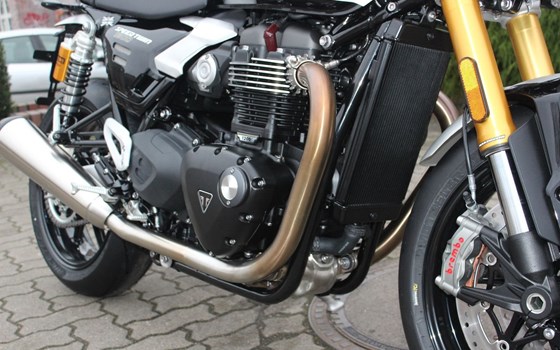 Gebrauchtmotorrad Triumph Speed Twin 1200 RS - Bild 11