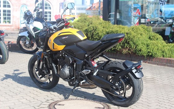 Gebrauchtmotorrad Triumph Trident 660 - Bild 6