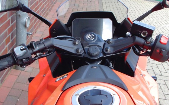 Neufahrzeug Suzuki GSX-8R Daidai-Iro Power Edition - Bild 10