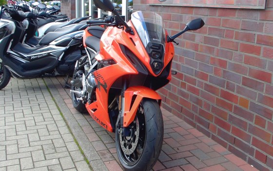Neufahrzeug Suzuki GSX-8R Daidai-Iro Power Edition - Bild 3