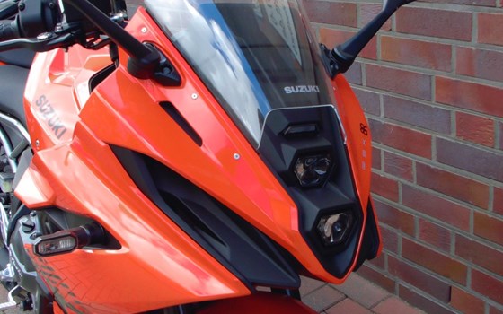 Neufahrzeug Suzuki GSX-8R Daidai-Iro Power Edition - Bild 5