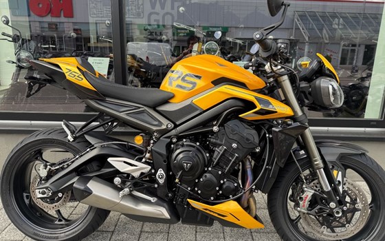 Gebrauchtmotorrad Triumph Street Triple 765 RS - Bild 1