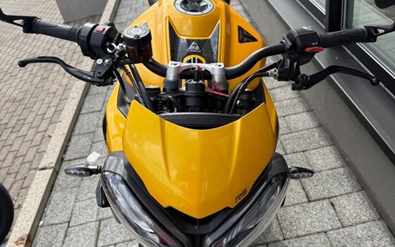 Gebrauchtmotorrad Triumph Street Triple 765 RS - Bild 3