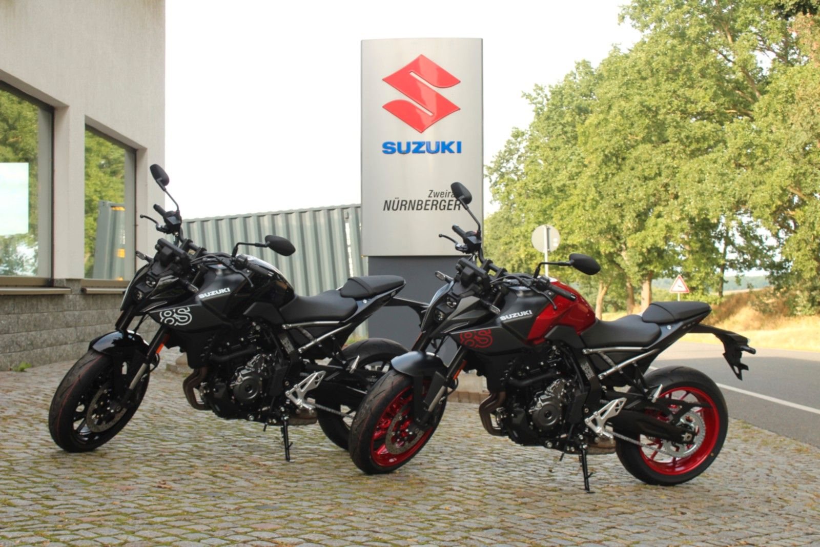 Suzuki GSX-8S