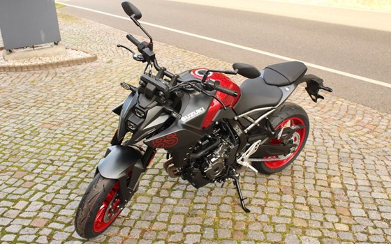 Neufahrzeug Suzuki GSX-8S - Bild 8