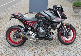 Neumotorrad Suzuki GSX-8S