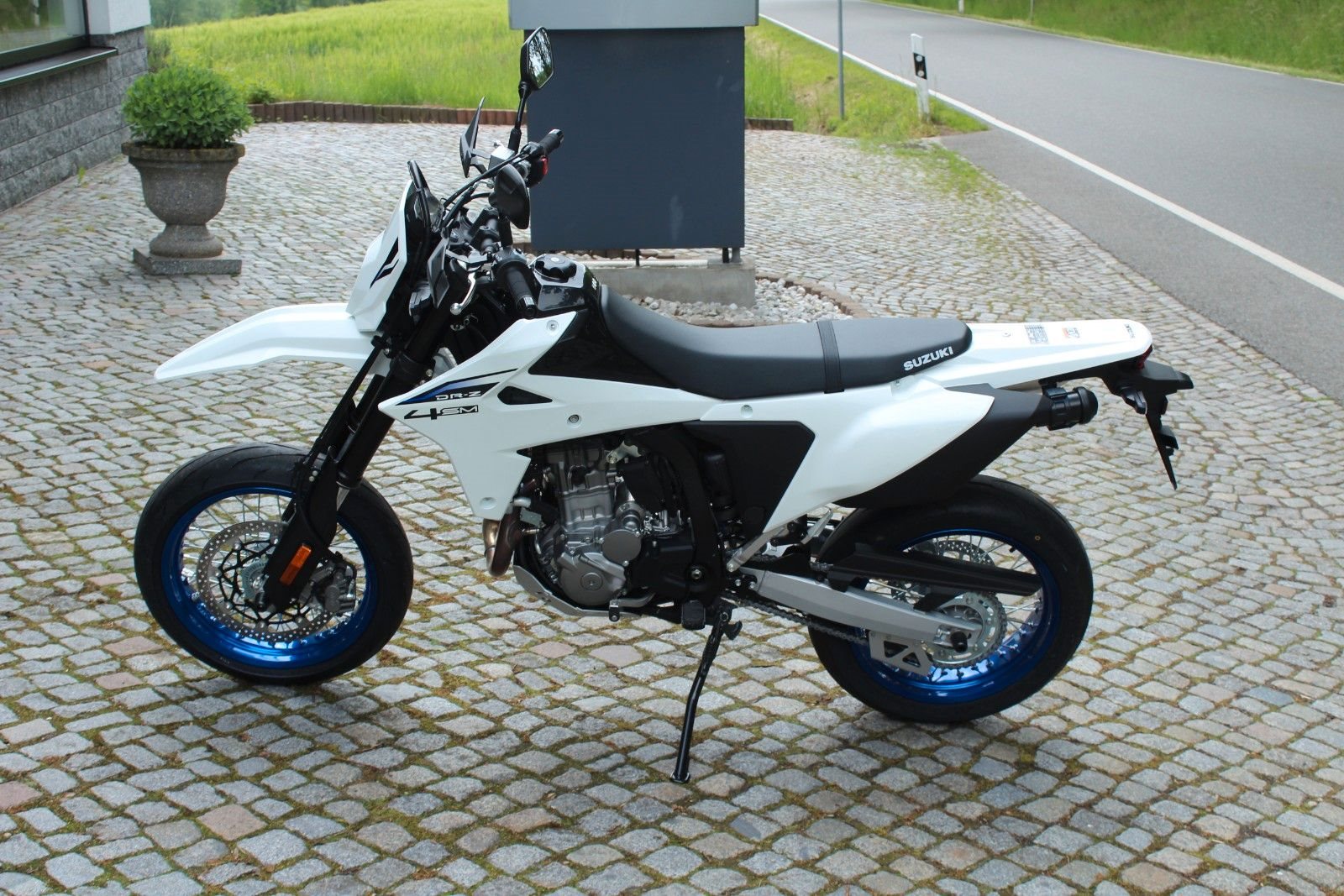 Suzuki DR-Z4SM