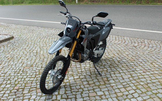 Neufahrzeug Suzuki DR-Z4S - Bild 10