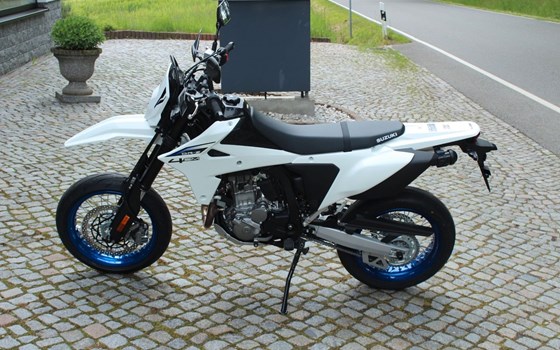 Neufahrzeug Suzuki DR-Z4S - Bild 13