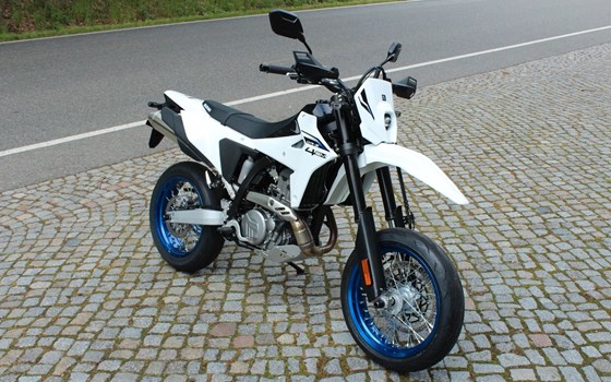 Neufahrzeug Suzuki DR-Z4S - Bild 15
