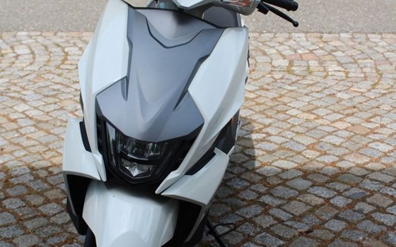 Neufahrzeug Suzuki Avenis 125 - Bild 7
