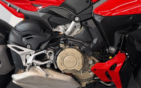 Gebrauchtmotorrad Ducati Streetfighter V4 S - Bild 4