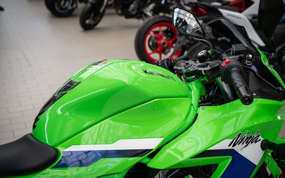 Neufahrzeug Kawasaki Ninja 125 - Bild 12