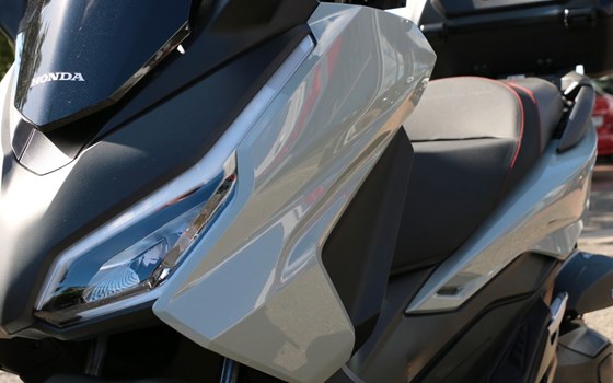 Gebrauchtmotorrad Honda Forza 350 - Bild 4