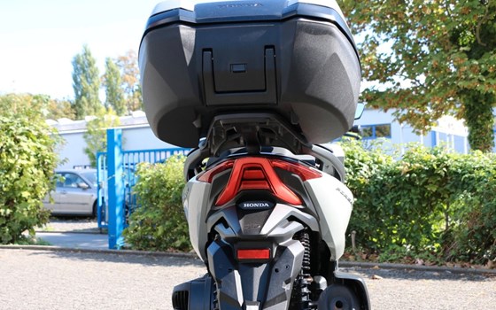 Gebrauchtmotorrad Honda Forza 350 - Bild 8