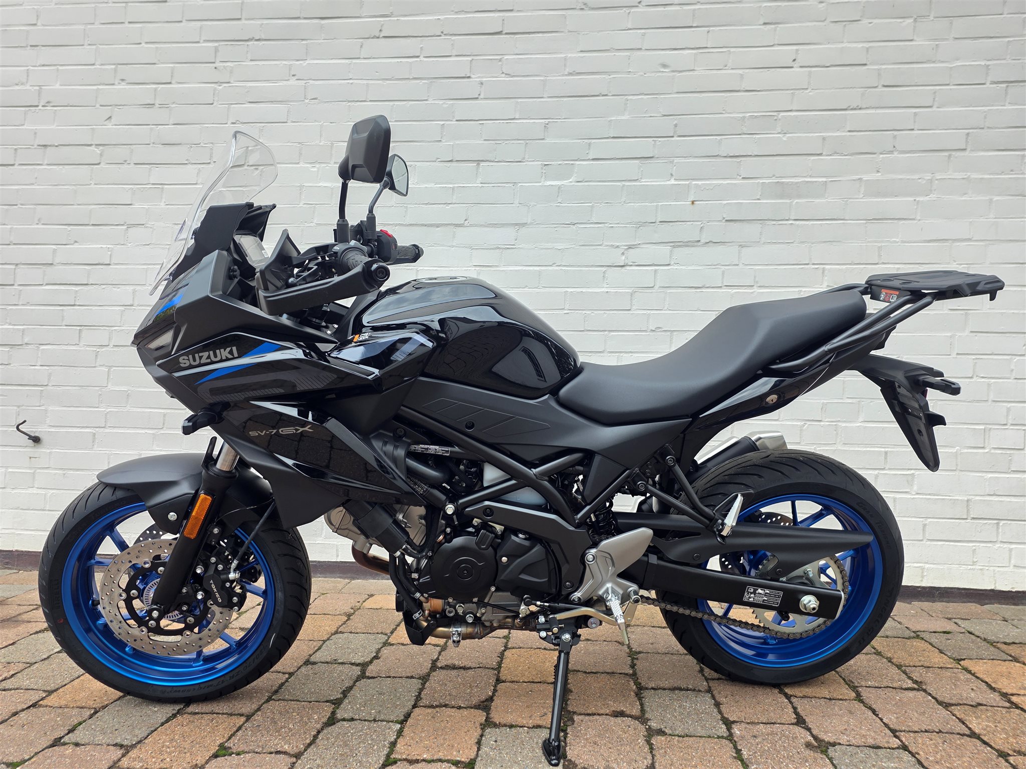 Suzuki SV-7GX