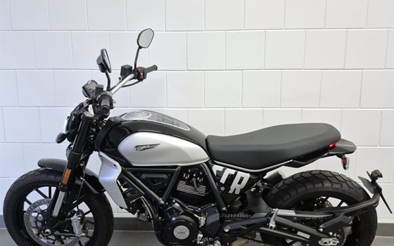 Gebrauchtmotorrad Ducati Scrambler Icon - Bild 11