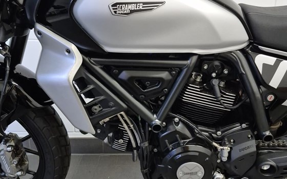 Gebrauchtmotorrad Ducati Scrambler Icon - Bild 14