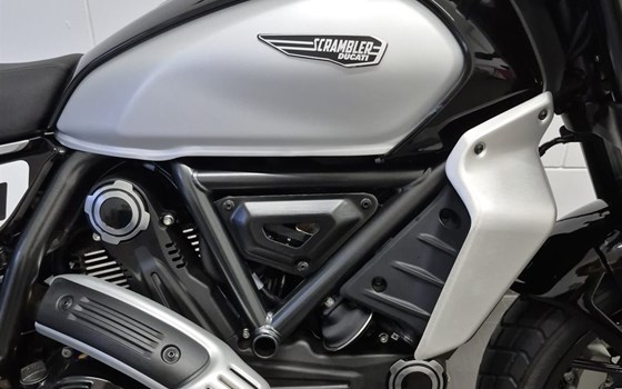 Gebrauchtmotorrad Ducati Scrambler Icon - Bild 6
