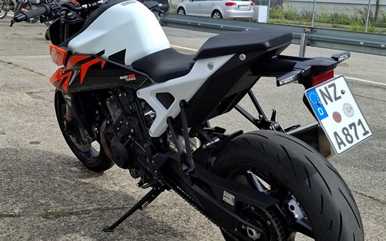 Gebrauchtmotorrad KTM 990 Duke - Bild 4