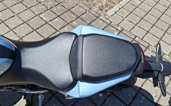 Gebrauchtmotorrad Honda CB125R - Bild 11