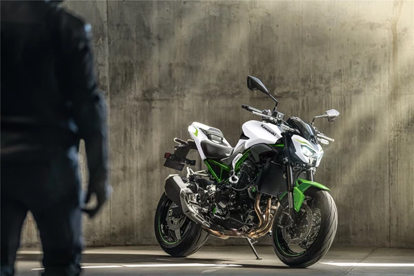 Kawasaki Z900 (Plasma Lime Green / Ebony (WT1)) - Bild 9