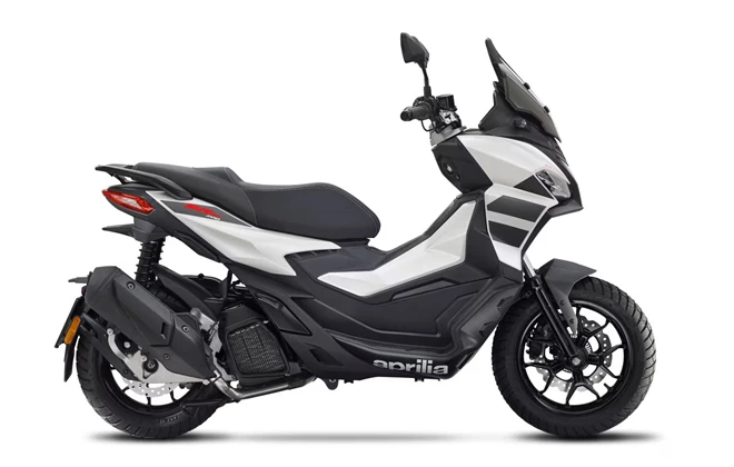 Aprilia SR GT 200