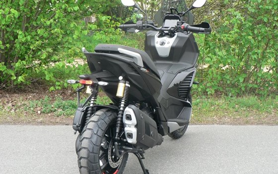 Neufahrzeug Aprilia SR GT 400 - Bild 6