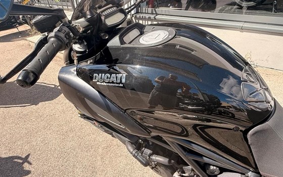 Gebrauchtmotorrad Ducati Diavel 1200 - Bild 2