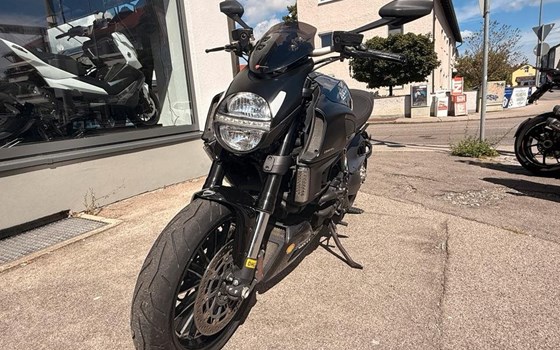 Gebrauchtmotorrad Ducati Diavel 1200 - Bild 3