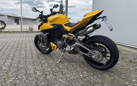 Gebrauchtmotorrad Ducati Streetfighter V2 S - Bild 10