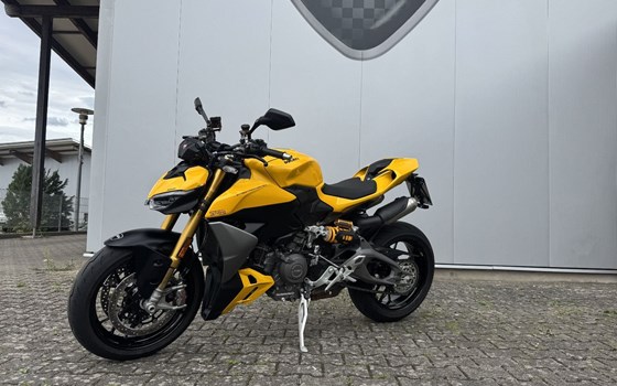 Gebrauchtmotorrad Ducati Streetfighter V2 S - Bild 9