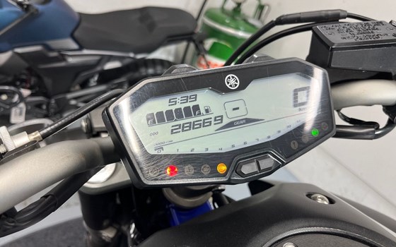Gebrauchtmotorrad Yamaha MT-07 - Bild 8