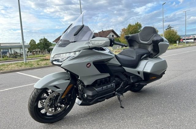 Honda GL 1800 Goldwing Tour DCT
