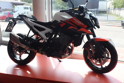 KTM 990 Duke