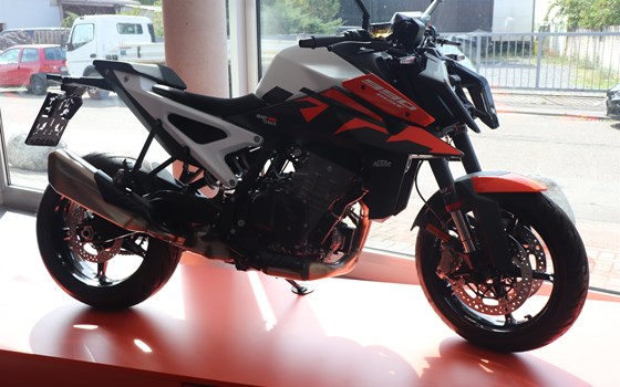 Gebrauchtmotorrad KTM 990 Duke - Bild 1