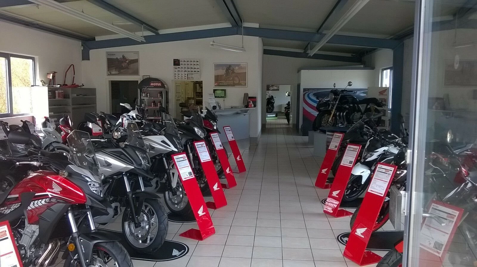 Honda CB125R