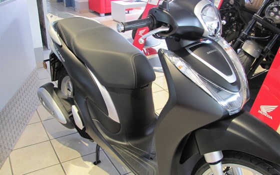 Neufahrzeug Honda SH Mode 125 - Bild 6