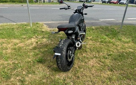 Gebrauchtmotorrad Ducati Scrambler Icon Dark - Bild 13
