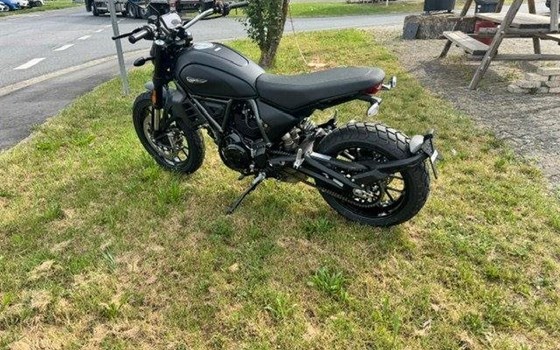 Gebrauchtmotorrad Ducati Scrambler Icon Dark - Bild 18