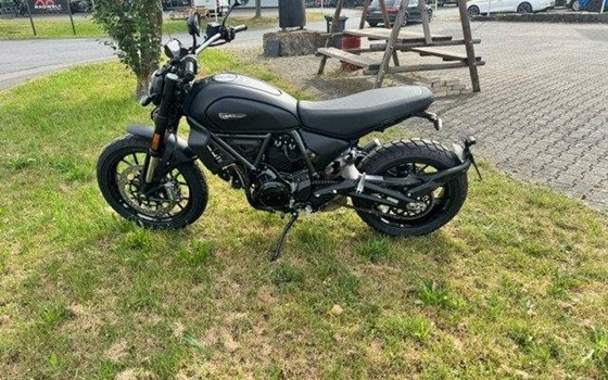 Gebrauchtmotorrad Ducati Scrambler Icon Dark - Bild 19