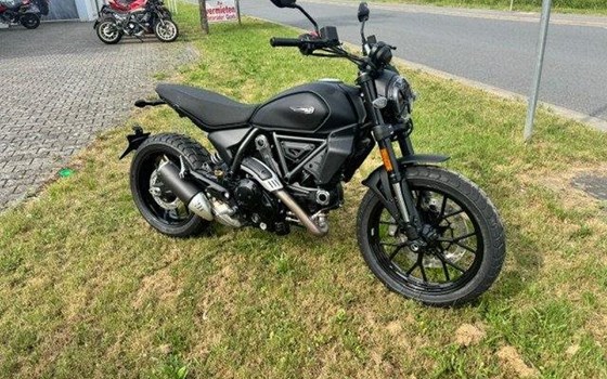 Gebrauchtmotorrad Ducati Scrambler Icon Dark - Bild 6