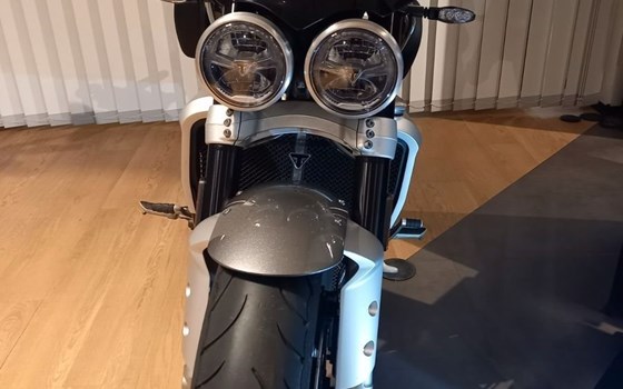 Gebrauchtmotorrad Triumph Rocket 3 GT - Bild 2