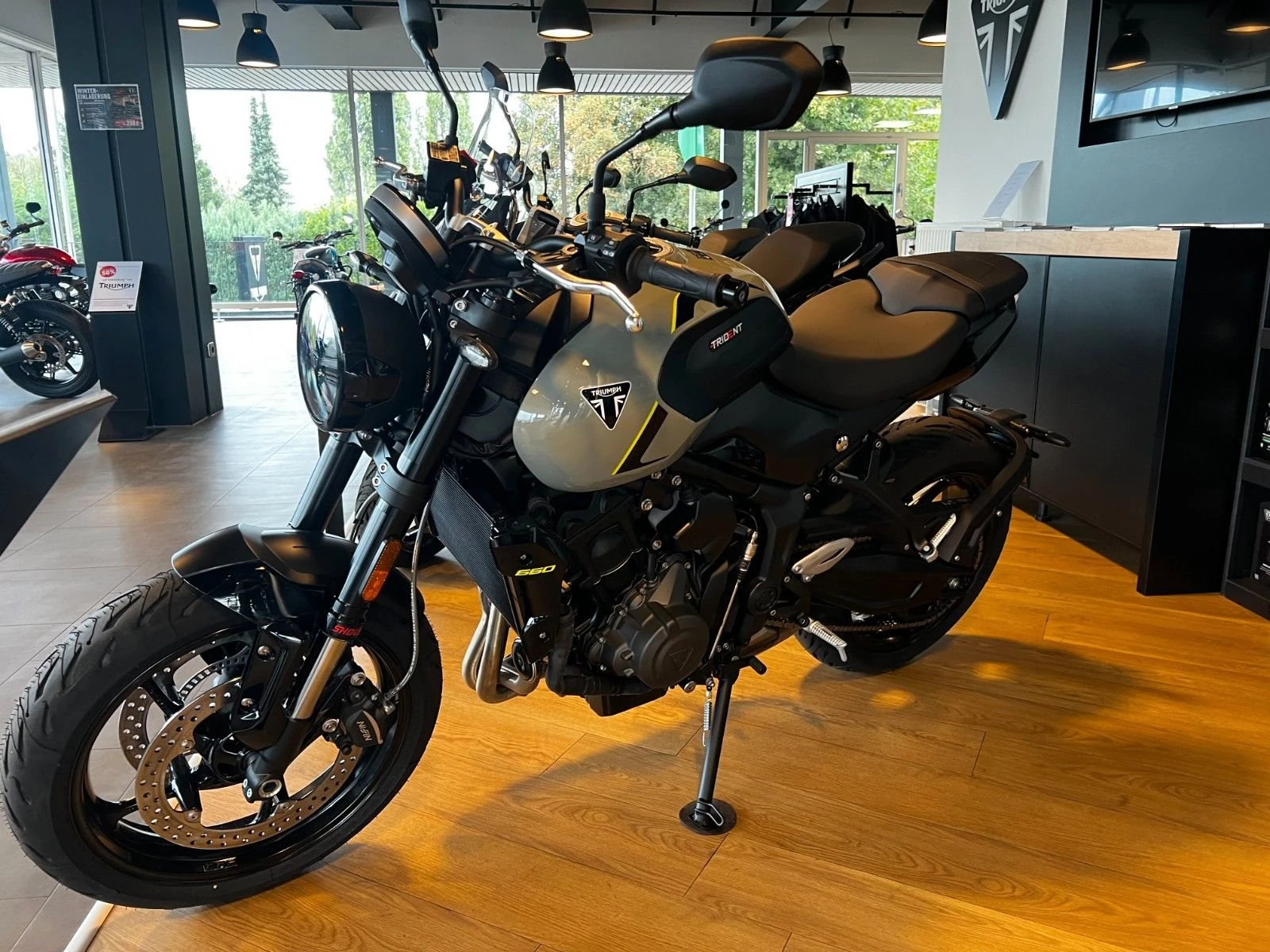 Triumph Trident 660