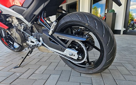 Neufahrzeug Aprilia Tuono 457 - Bild 6